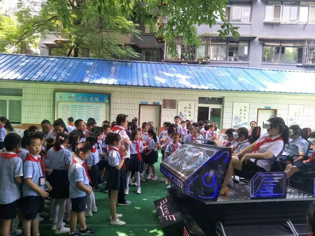 少年强则国强 | 云威VR用科技之光，点亮青少年学习之路